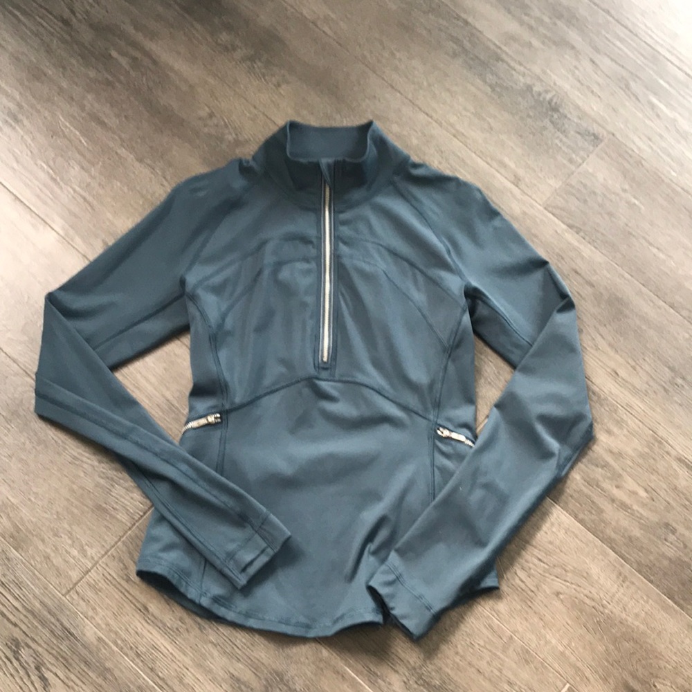 Lululemon front of the pack 1/2 zip🍋